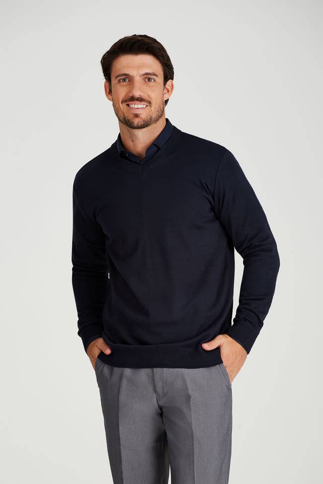 Sweater liso azul marino